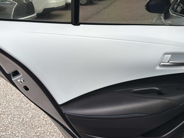 Used 2020 Silver Toyota SE image 12