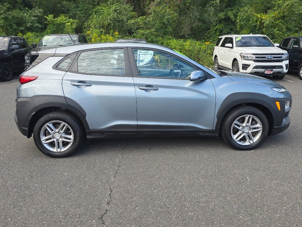 Used 2020 Sonic Silver Hyundai SE image 18