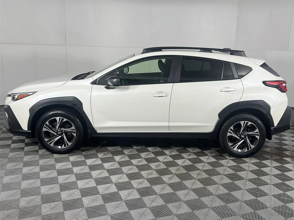 Used 2024 Crystal White Pearl Subaru Premium image 4