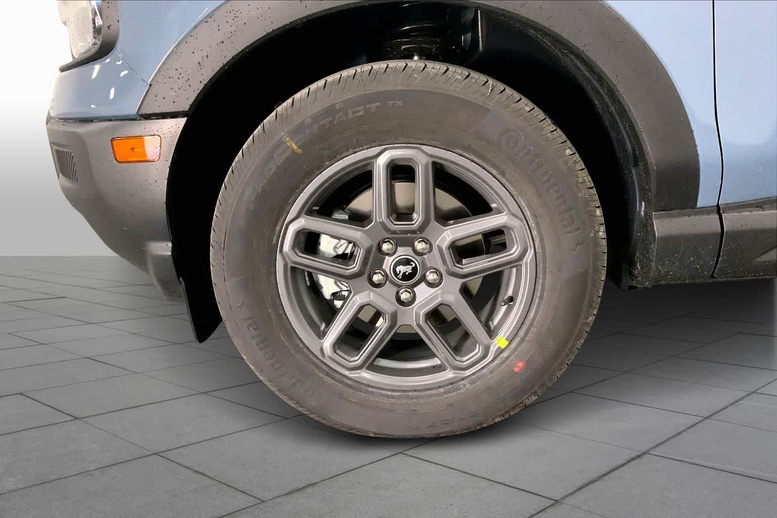 New 2026 Azure Gray Metallic Tri-Coat Ford Big Bend® image 9