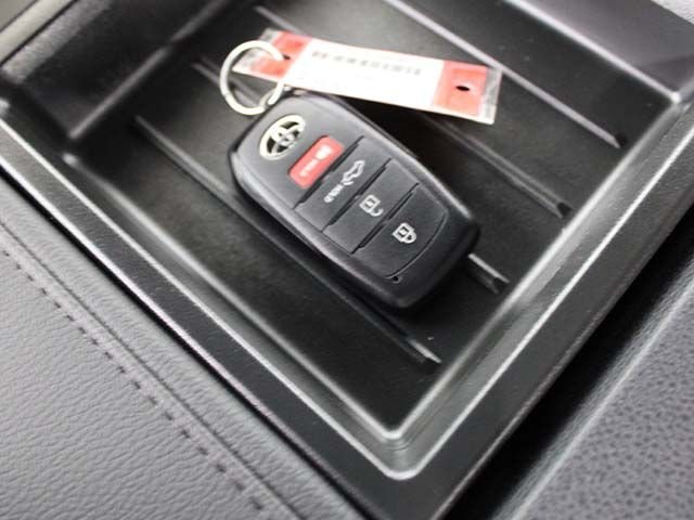 2026 Toyota Tundra SR5 - Photo 12