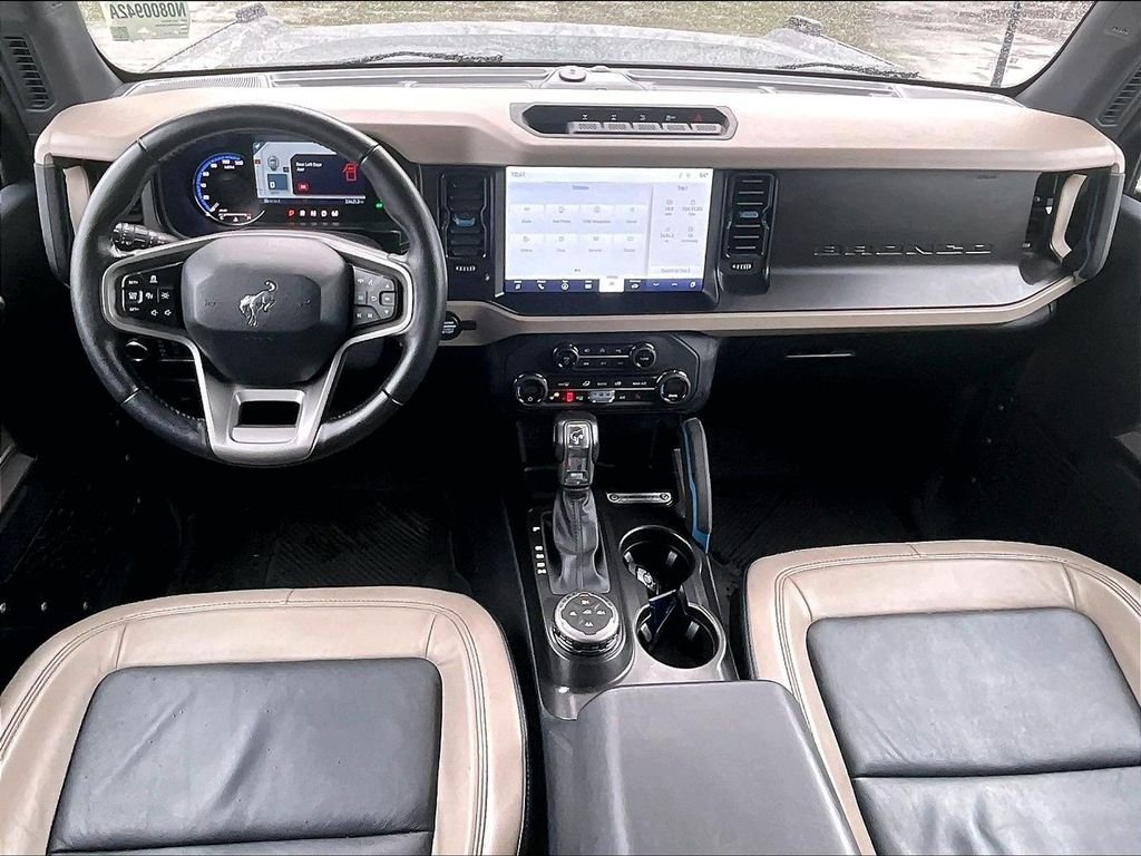 Used 2021 Gray Ford Wildtrak image 18