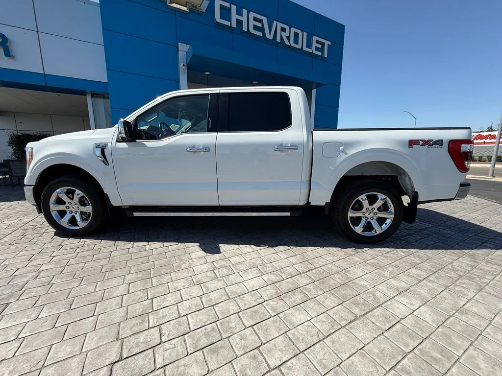 Used 2021 White Ford Lariat image 13