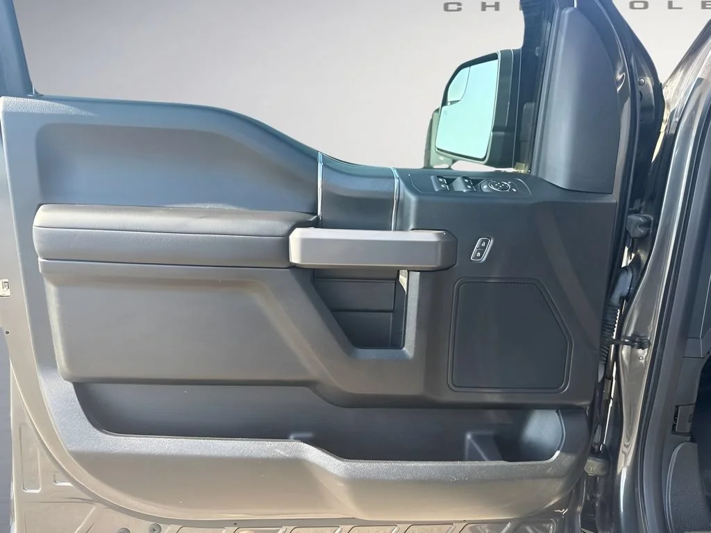 Used 2018 Gray Ford XL image 29
