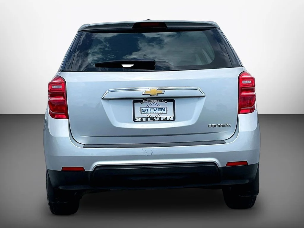 Used 2016 Silver Ice Metallic Chevrolet LS image 5