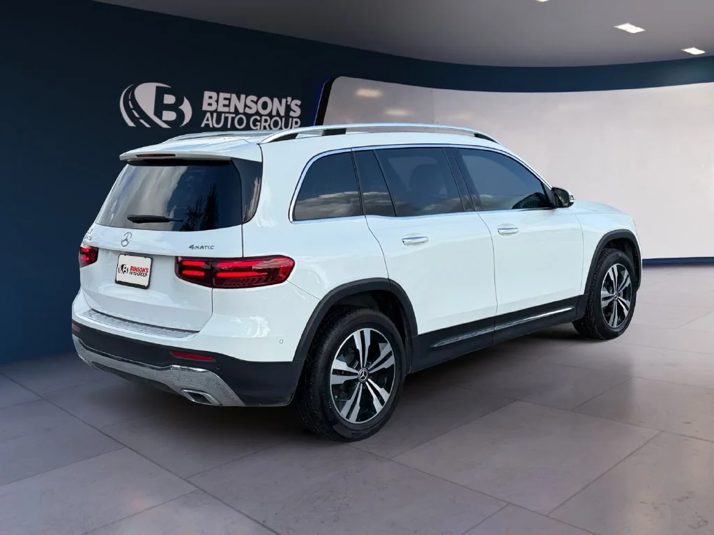 Used 2025  Mercedes-Benz GLB 250 image 5