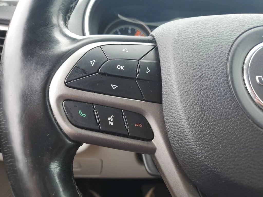 Certified Used 2019 White Jeep Limited image 21