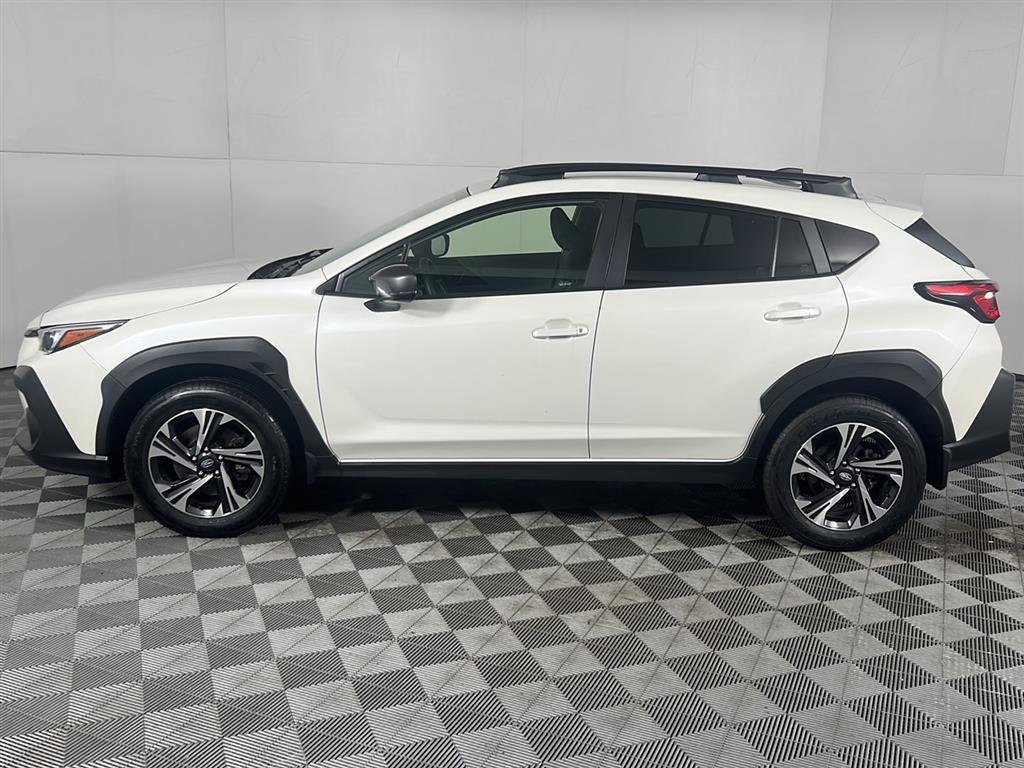 Used 2024 Crystal White Pearl Subaru Premium image 4