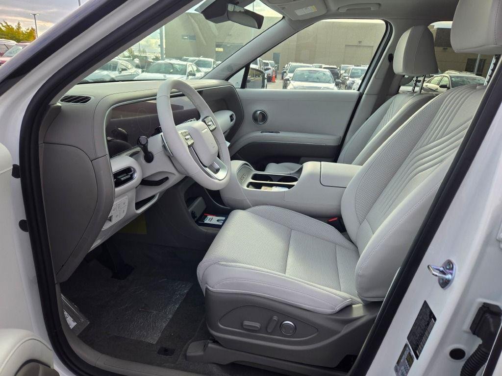 New 2026 White Hyundai SEL AWD image 25
