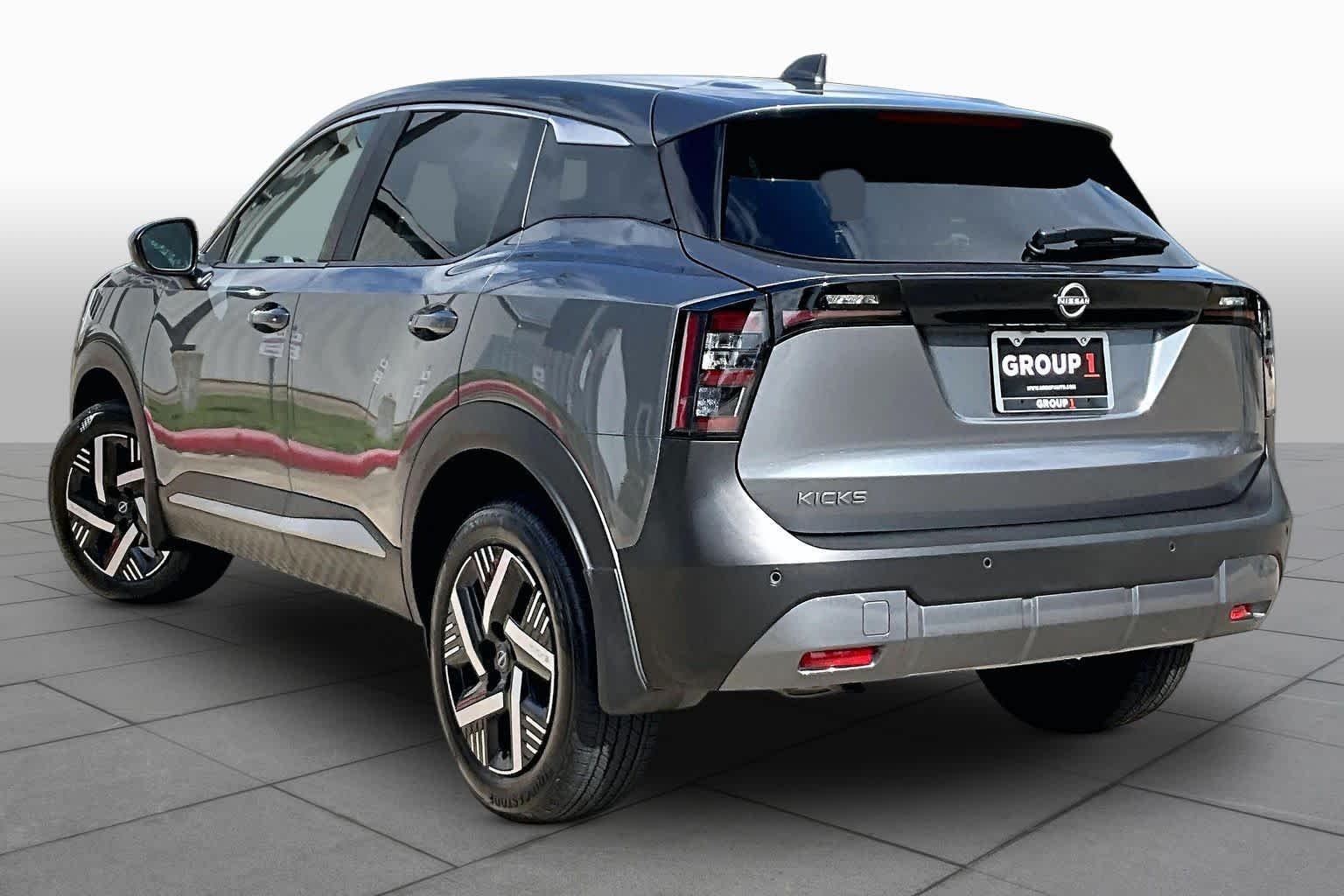 Used 2025 Gun Metallic Nissan SV image 11