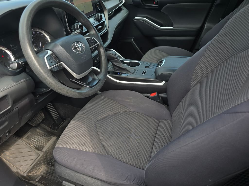 Used 2023 Gray Toyota L image 18