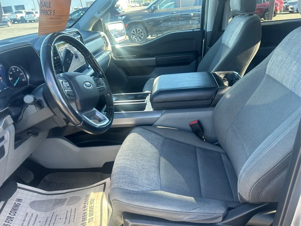 Used 2021 Silver Ford XLT image 19