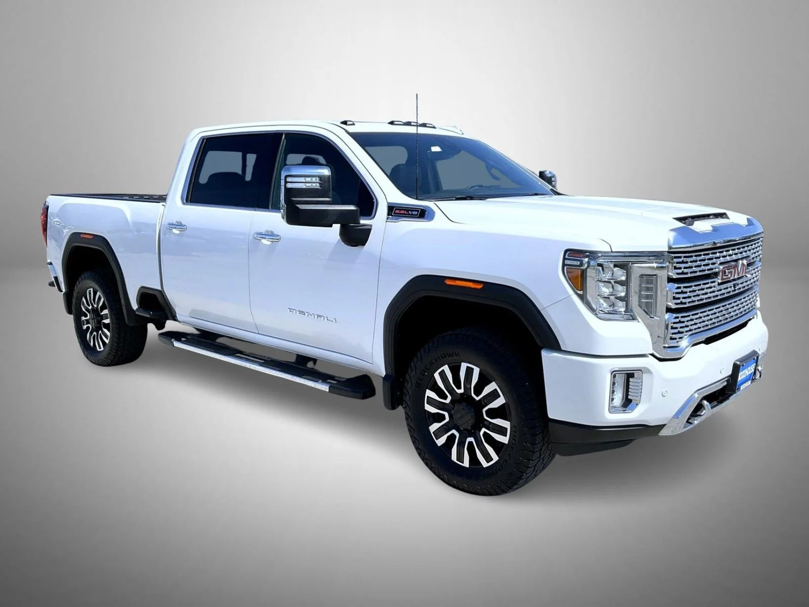 Used 2020 White GMC Denali image 3