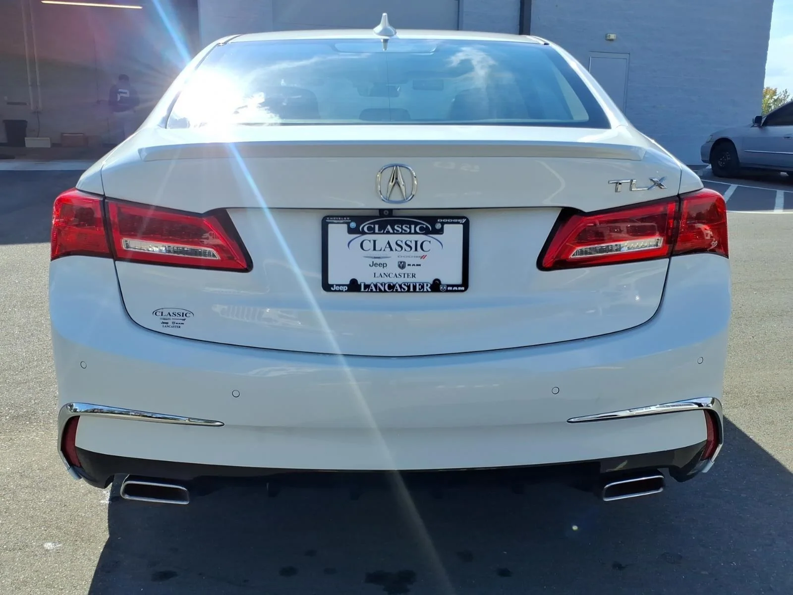Used 2018 Bellanova White Pearl Acura w/Advance Pkg image 16