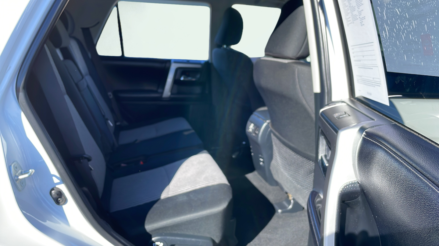 Certified Used 2017 White Toyota SR5 image 19