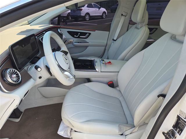 Used 2023  Mercedes-Benz 350+ Sedan image 18