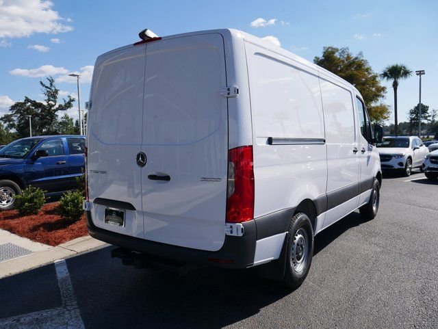 New 2026 Arctic White Mercedes-Benz Cargo 144 WB image 26