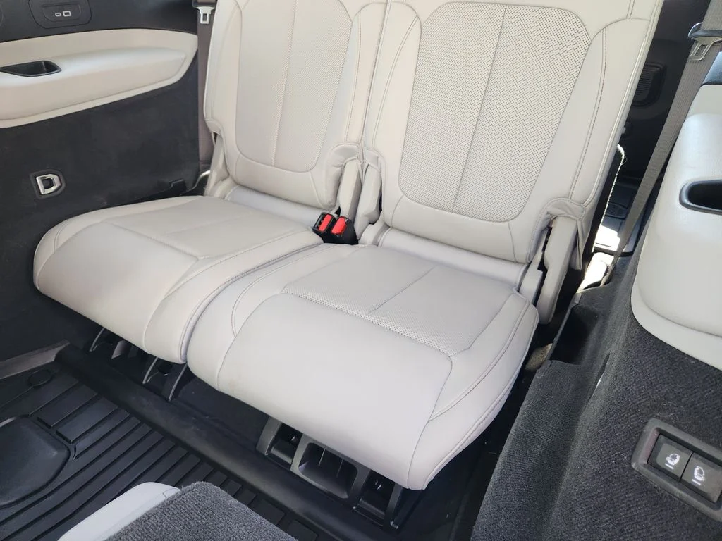Used 2022 Silver Zynith Jeep Overland image 34
