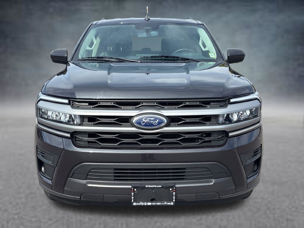 Used 2024 Dark Matter Gray Ford XLT image 9