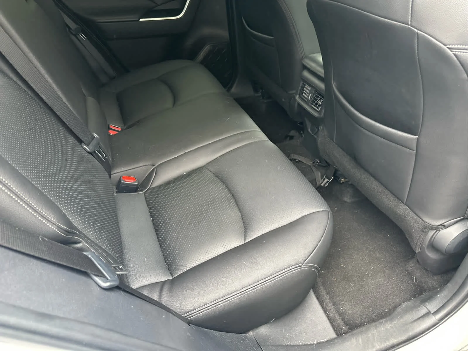 Used 2024 Ice Cap Toyota LE image 8