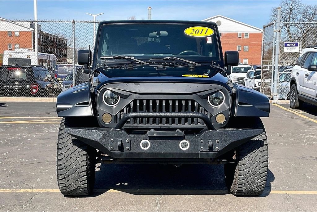 Used 2011 Jeep Wrangler Unlimited Sport with VIN 1J4BA3H17BL562428 for sale in Oak Lawn, IL