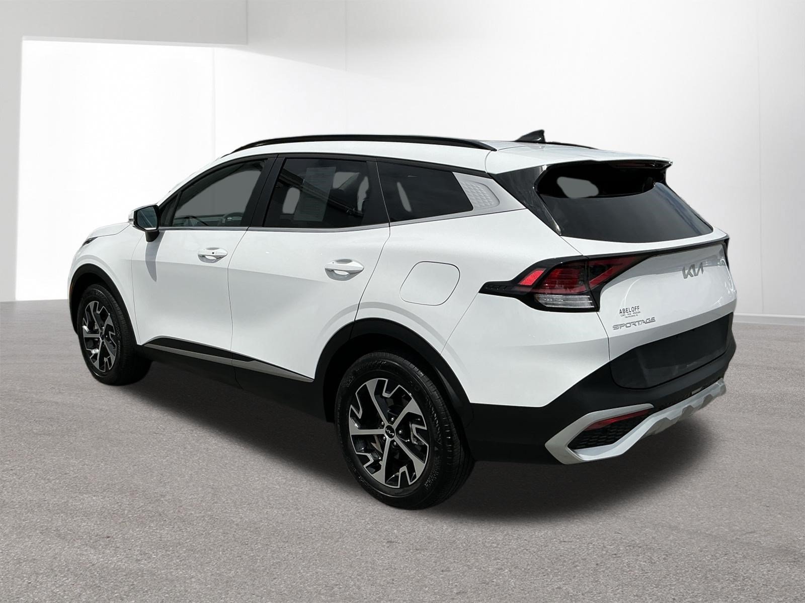 Used 2025 Glacial White Pearl Kia EX image 5