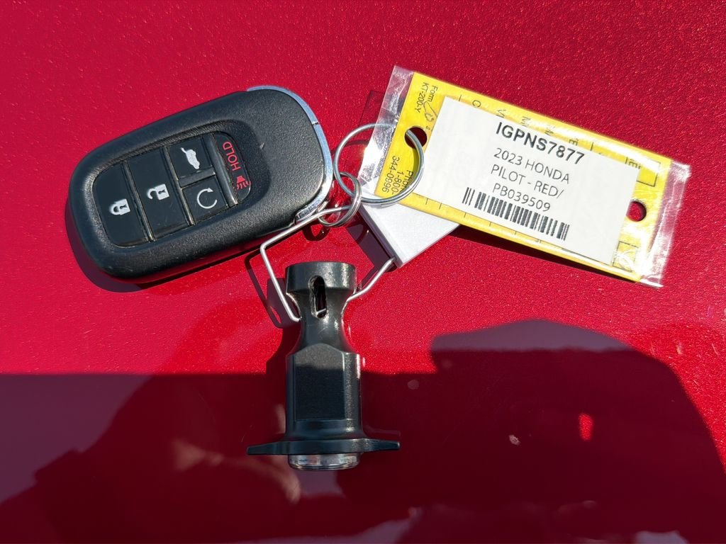 Used 2023  Honda EX-L image 23