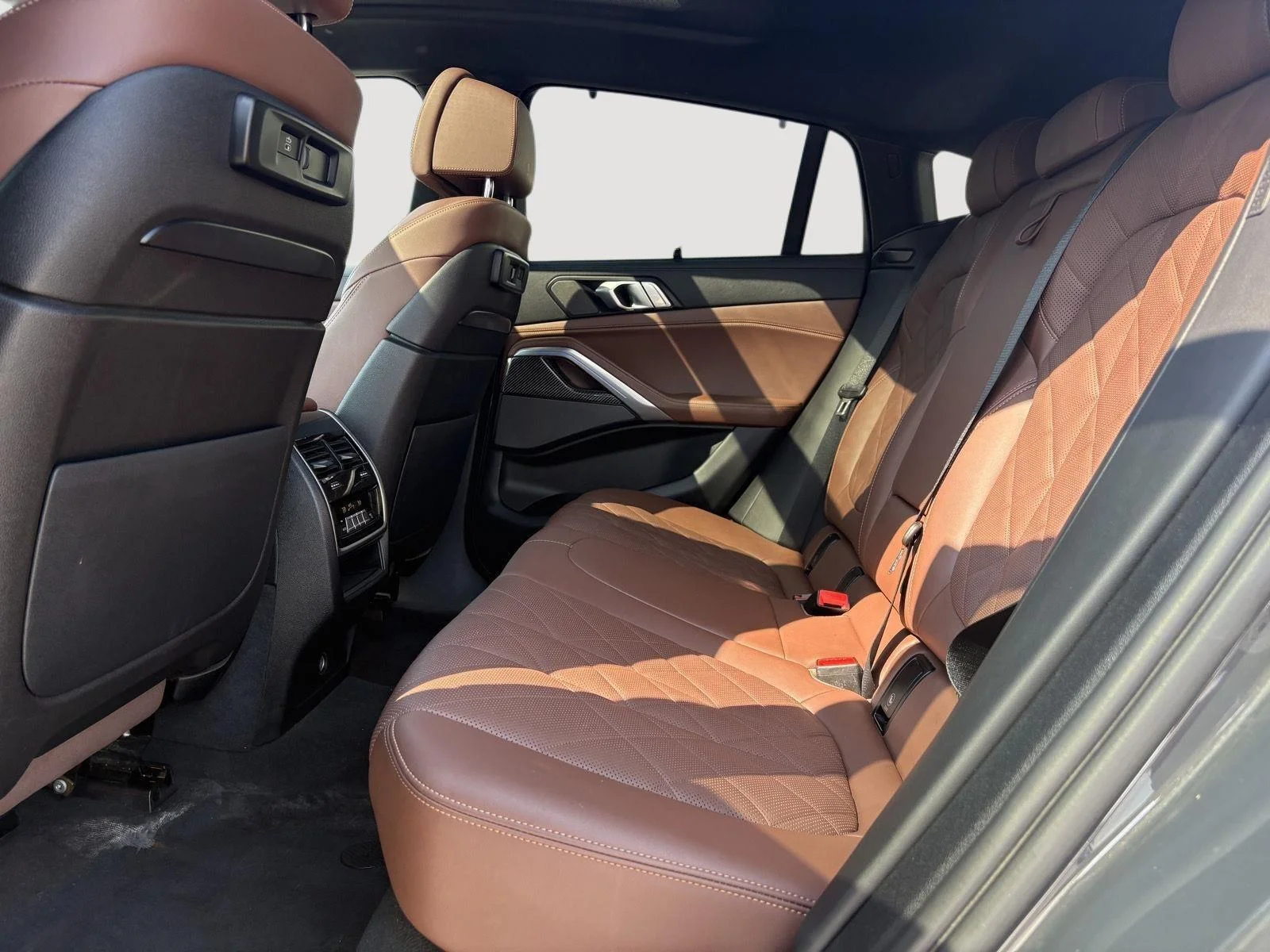 Used 2023 Gray BMW M50i image 11