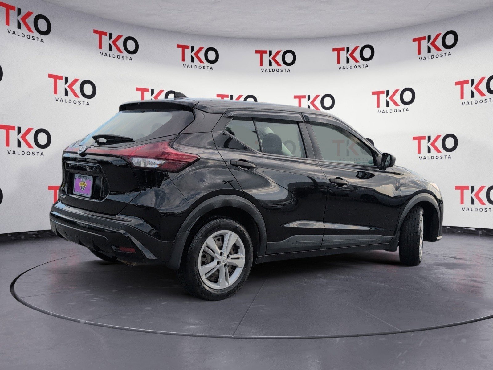 Used 2021 Super Black Nissan S image 4