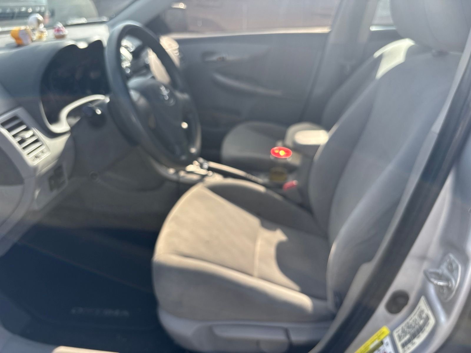 Used 2010 Classic Silver Metallic Toyota LE image 7