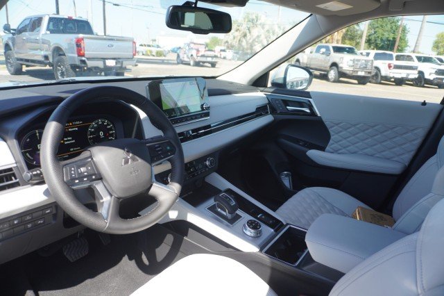 2025 Mitsubishi Outlander Plug-in Hybrid SEL - Photo 21