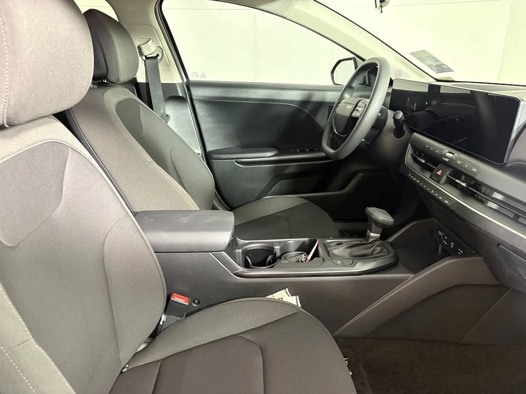 New 2026  Kia LXS image 14