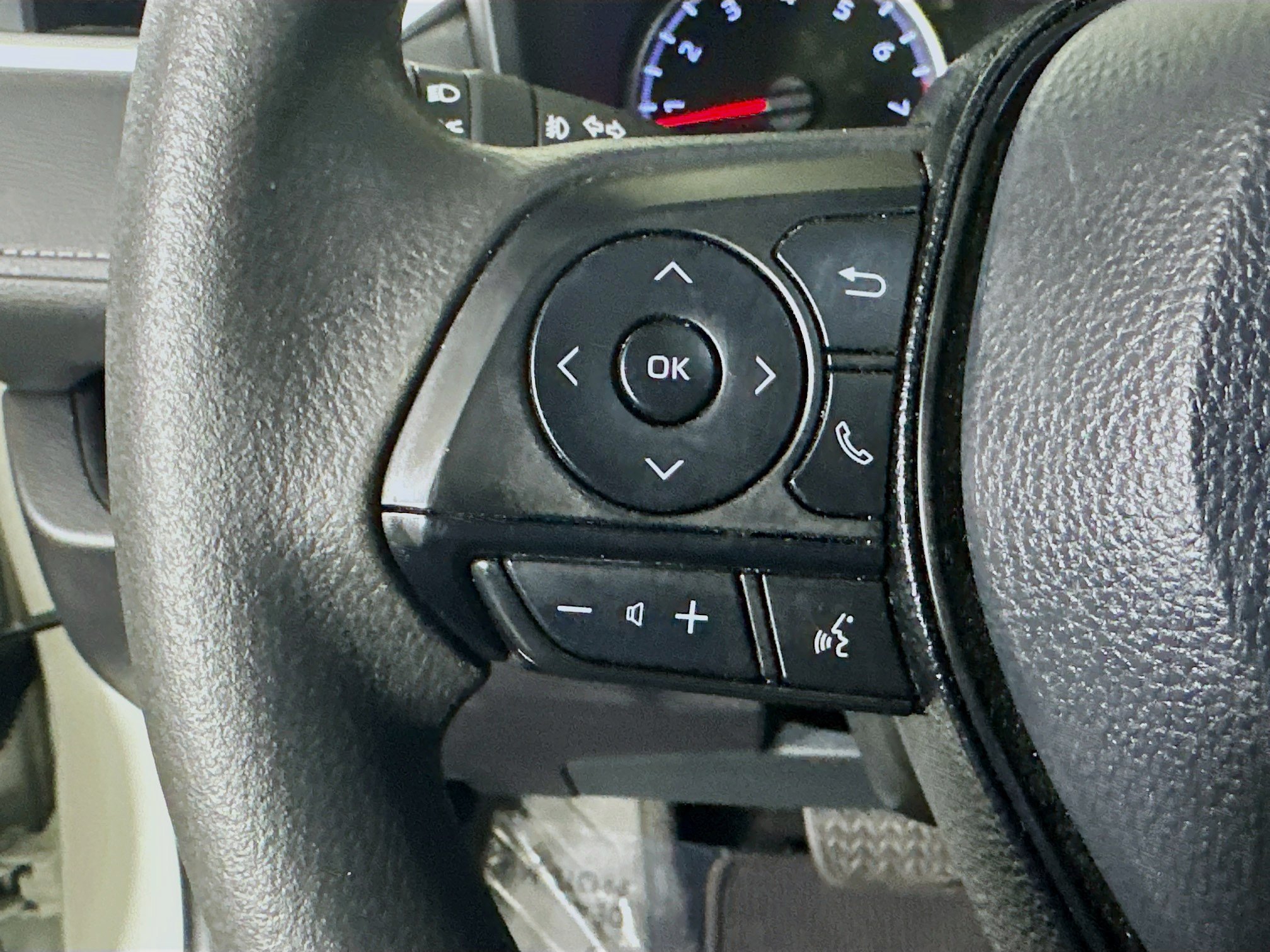 Used 2021 Super White Toyota XLE image 16
