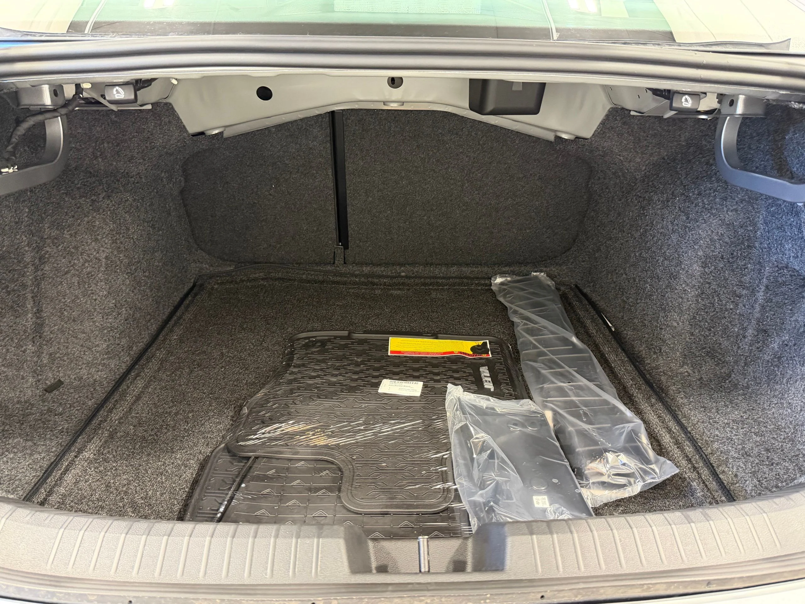 New 2026 Silver Volkswagen 1.5T SE image 24