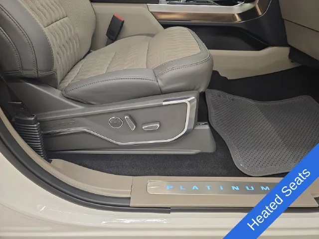 New 2026 Star White Metallic Tri-Coat Ford Platinum® image 12