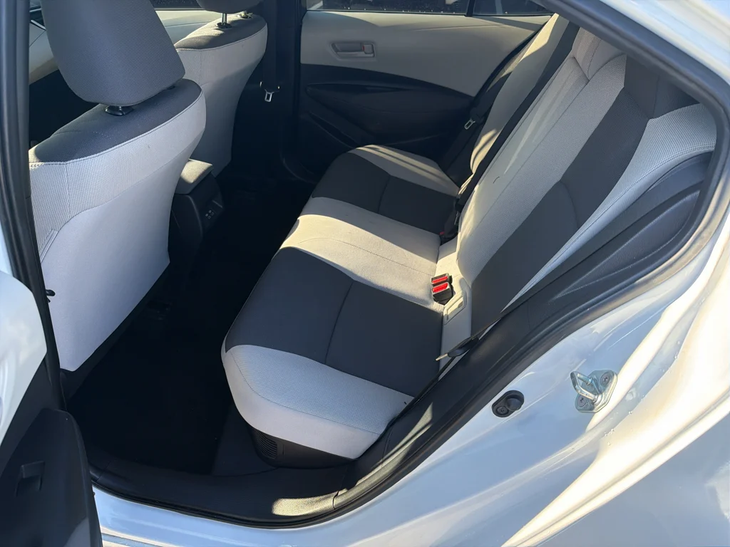 Used 2024 Wind Chill Pearl Toyota Hybrid LE image 7