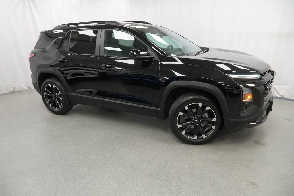 Certified Used 2025 Mosaic Black Metallic Chevrolet RS image 7