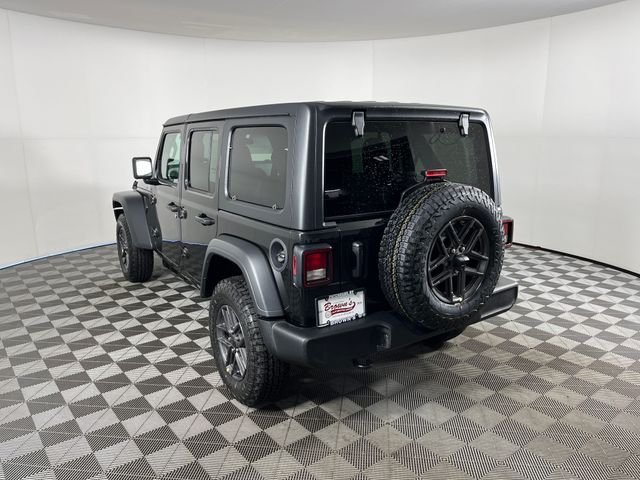 New 2026 Black Clear-Coat Exterior Paint Jeep Sport S image 3