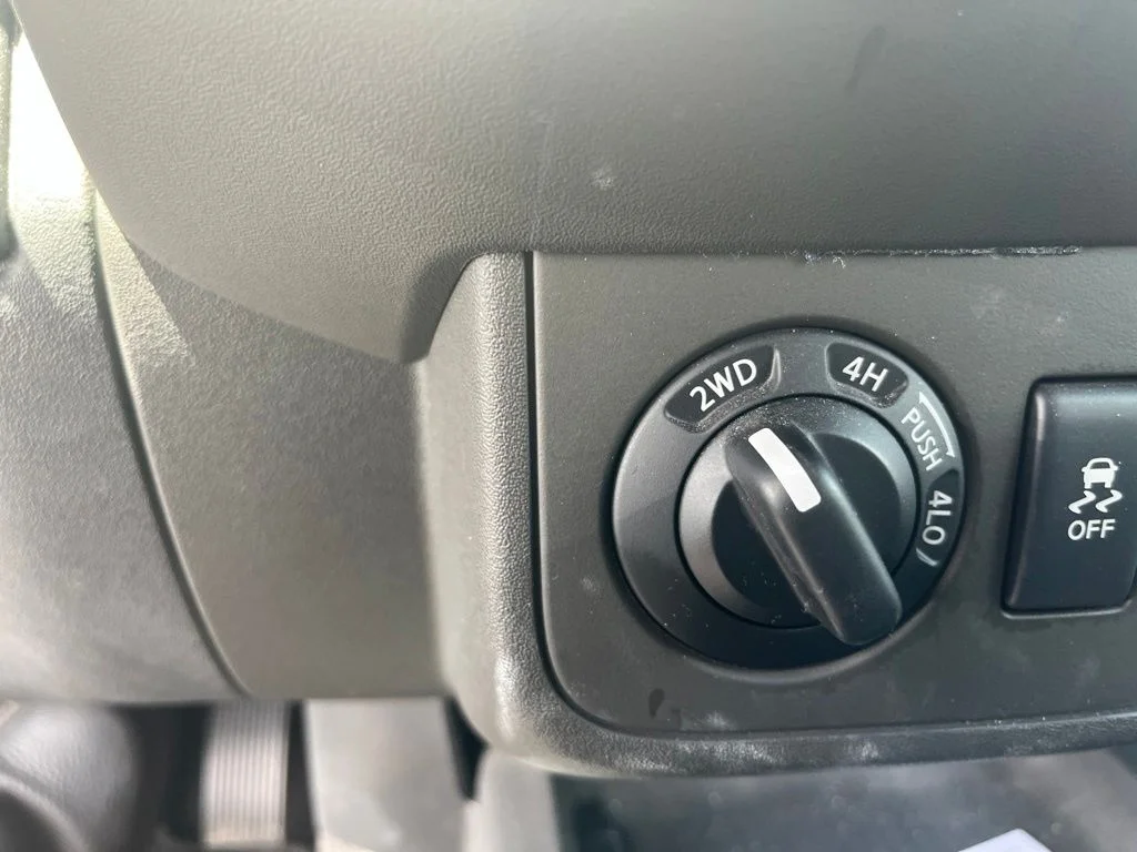 Used 2015 Super Black Nissan X image 16