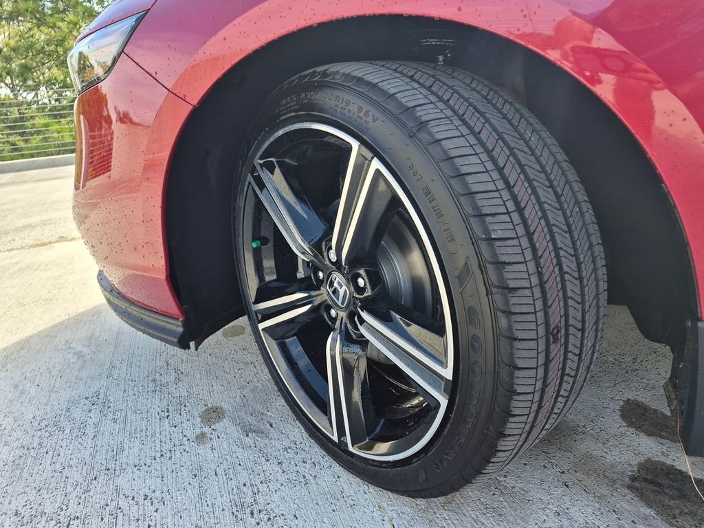 New 2026 Radiant Red Metallic Honda SE image 9