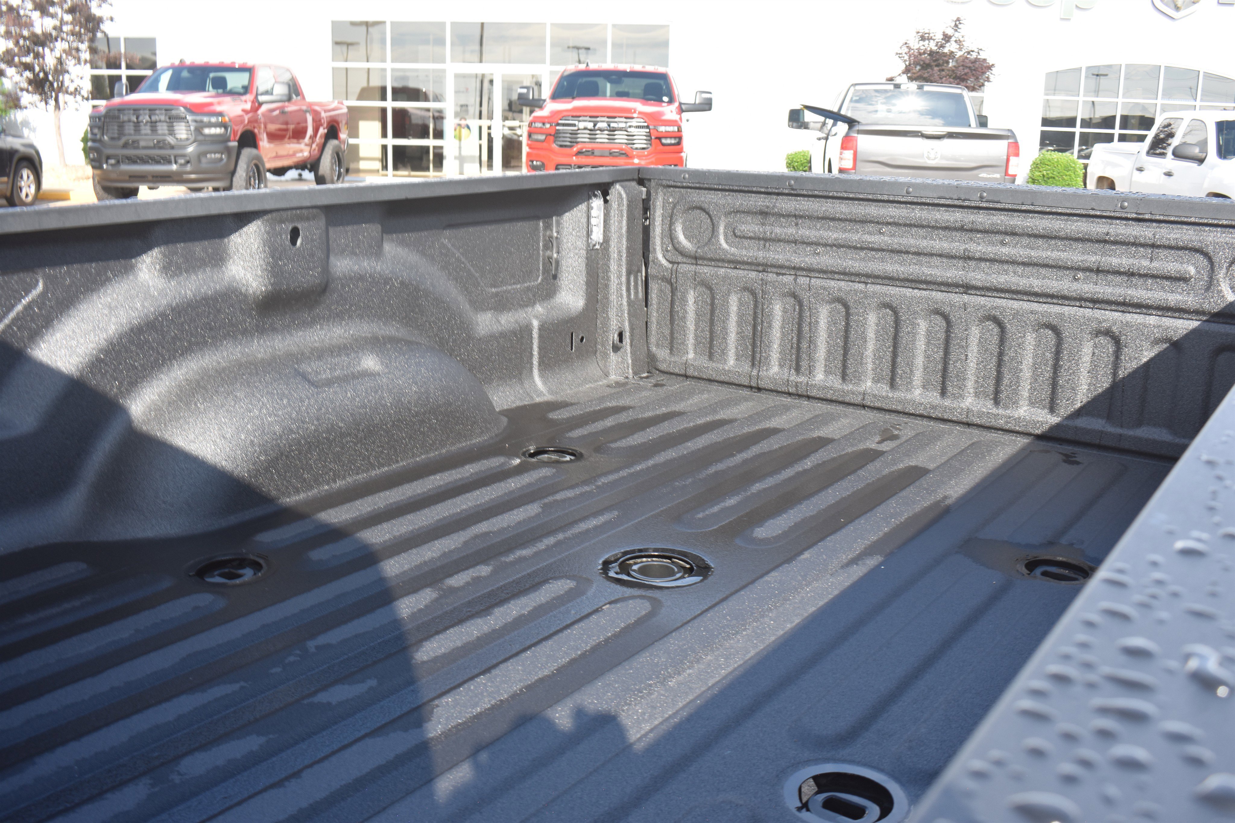 New 2026 Diamond Black Crystal Pearl-Coat Exterior Paint RAM Laramie image 14