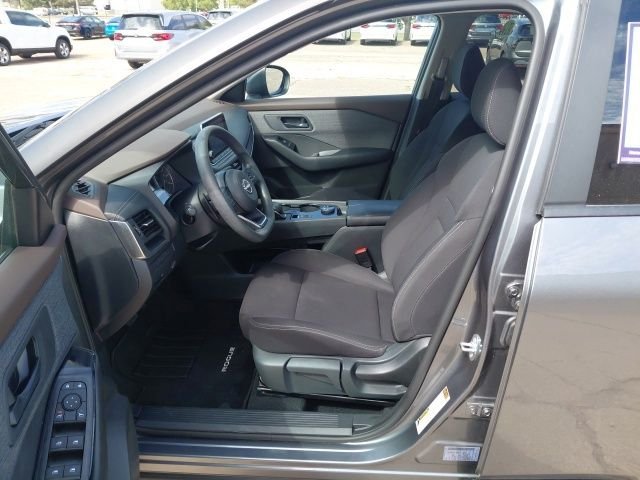 Used 2023 Gray Nissan S image 24