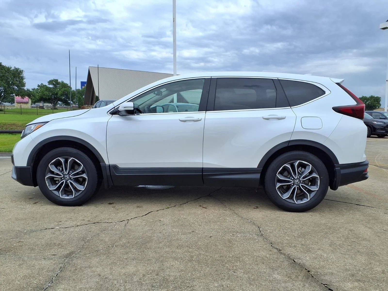 Certified Used 2022 White Honda EX-L image 9