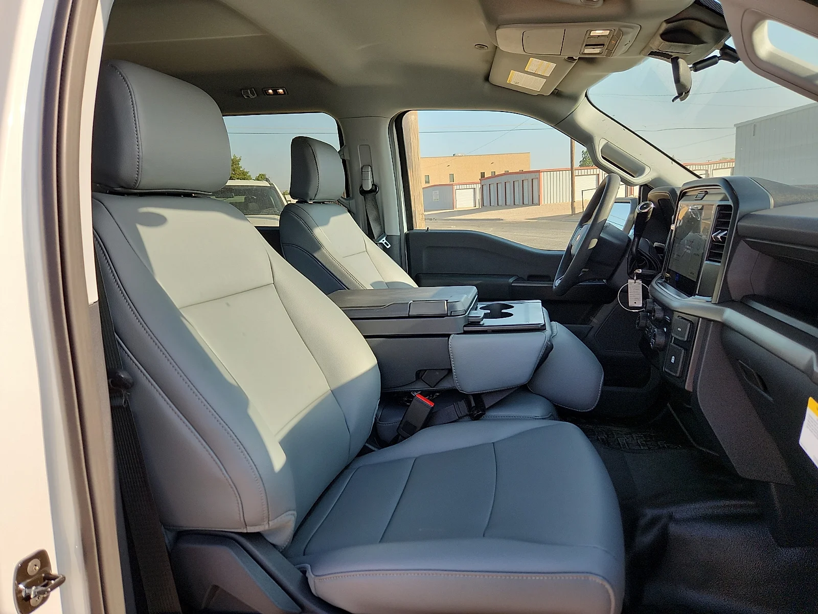 New 2026 Oxford White Ford XL image 20