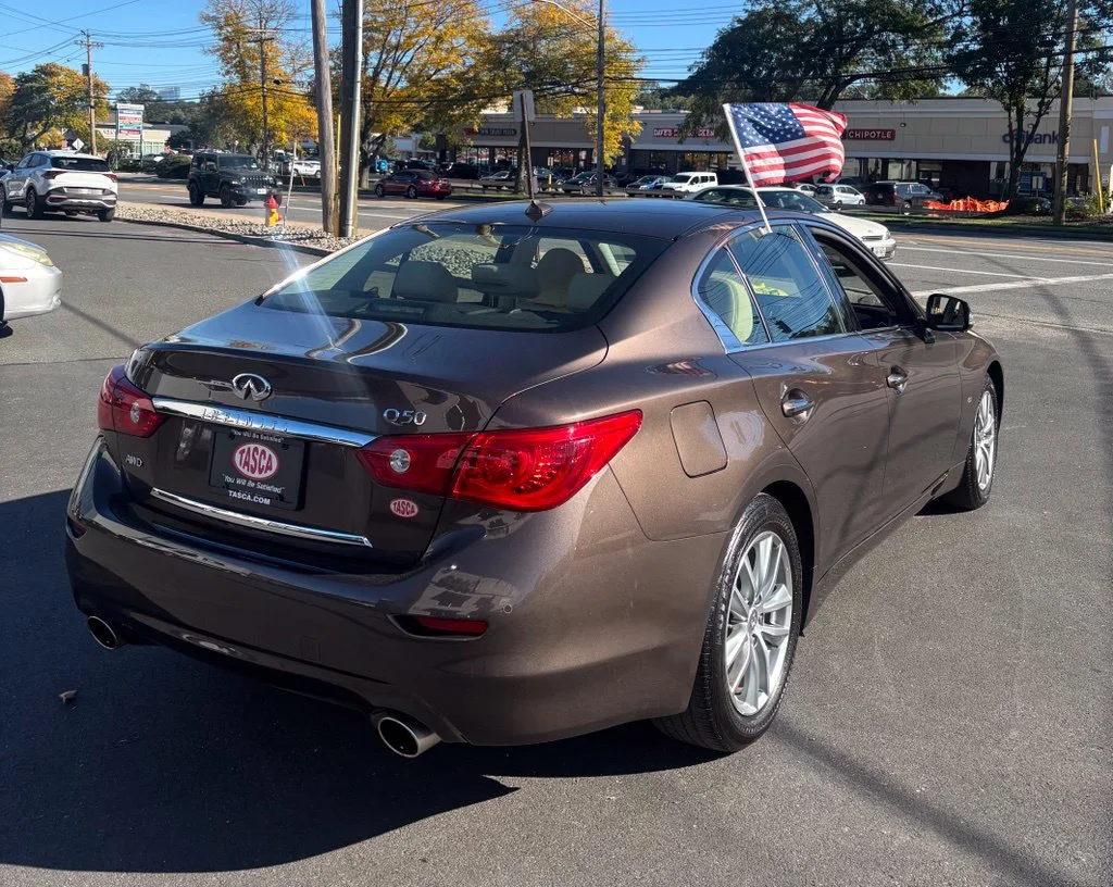 Used 2014 Brown INFINITI Premium image 5