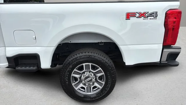 Used 2025 White Ford XLT image 33