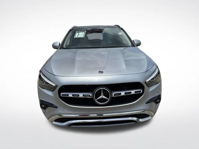 Used 2025 Silver Mercedes-Benz GLA 250 image 2