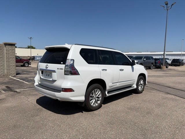 Used 2017 White Lexus 460 image 7
