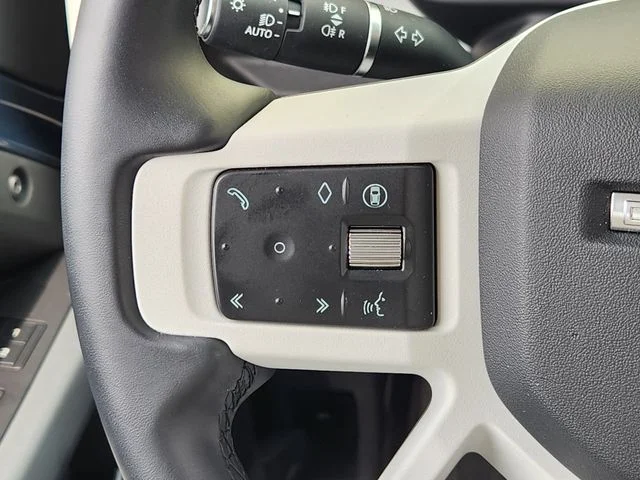 Used 2026 Tasman Blue Metallic Land Rover S image 28