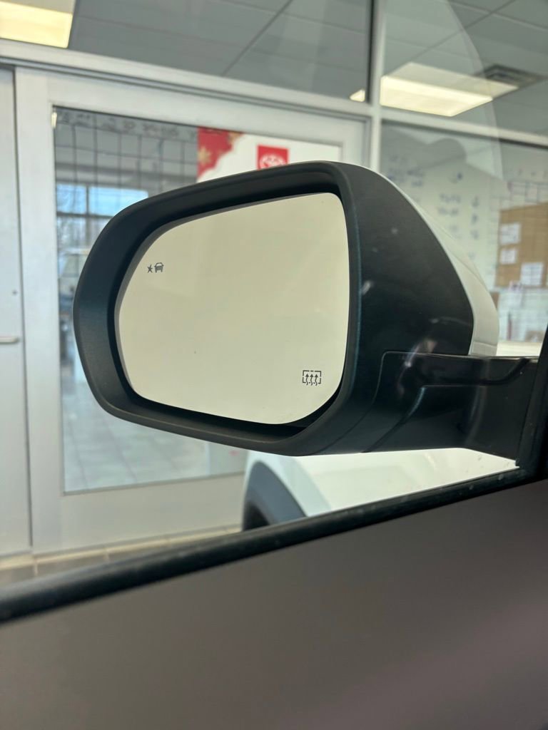 2026 Chevrolet Equinox LT - Photo 8